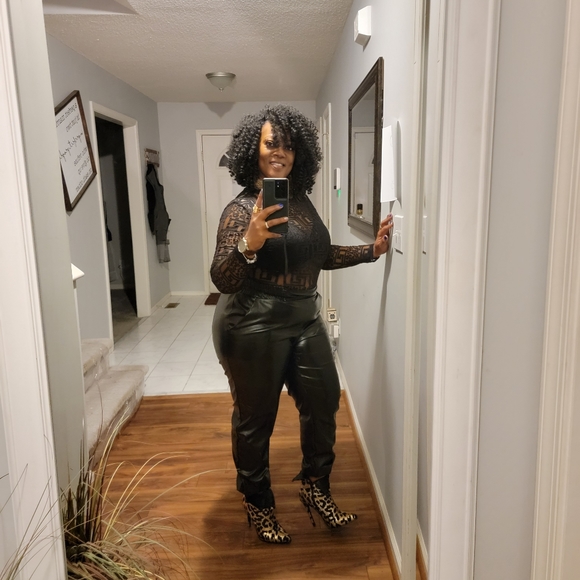 Meet your Posher, Latoya - Picture 12 of 15